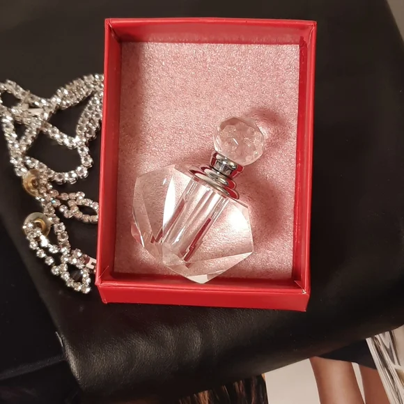 Vintage Perfume Bottle with Dauber NWT - Picture 1 of 5